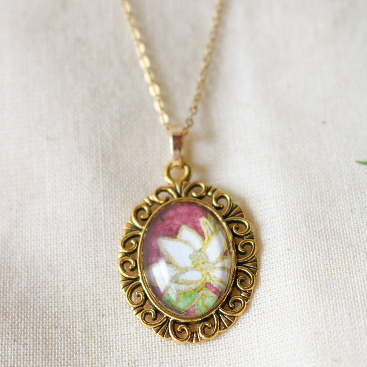 Mini Pendant Necklace