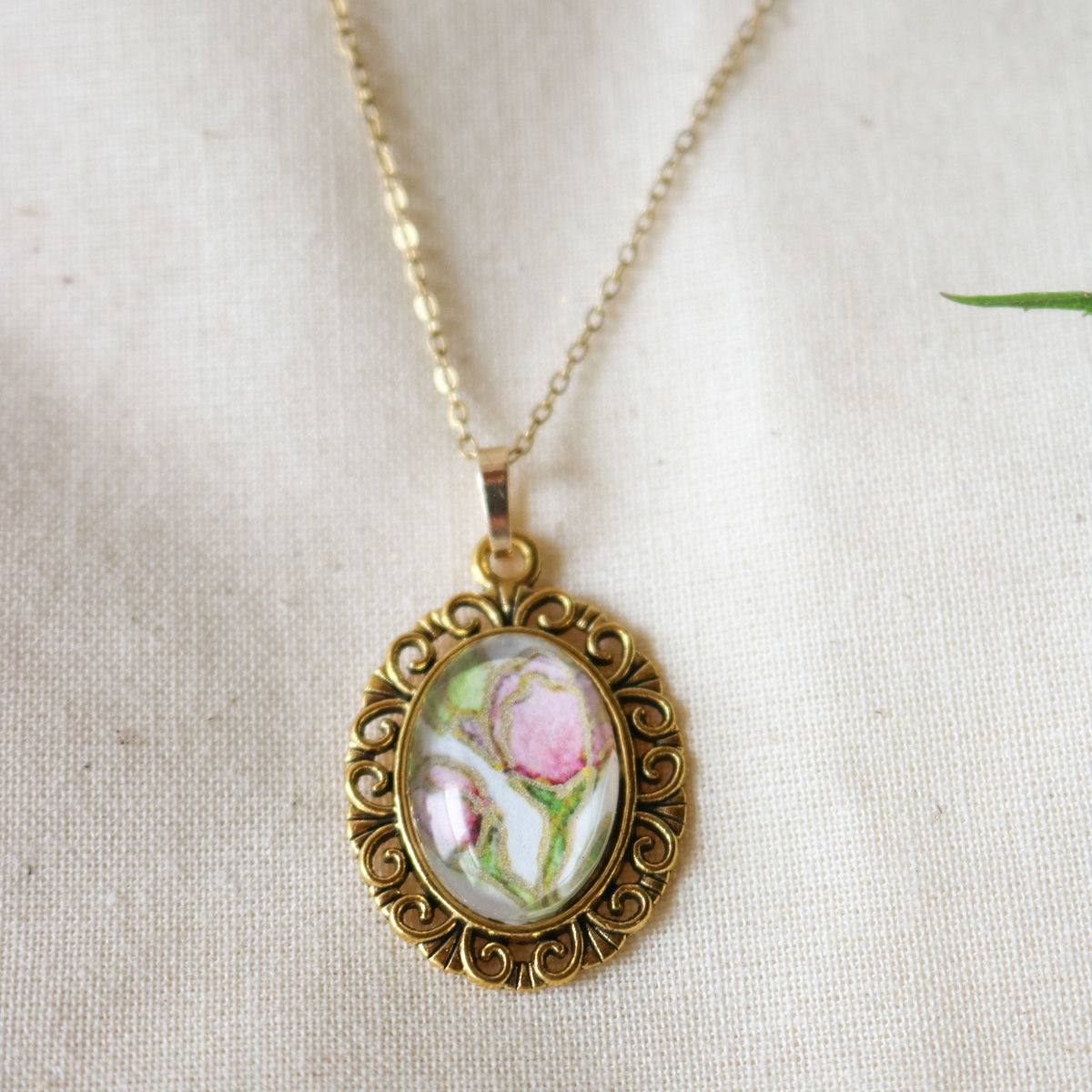 Mini Pendant Necklace